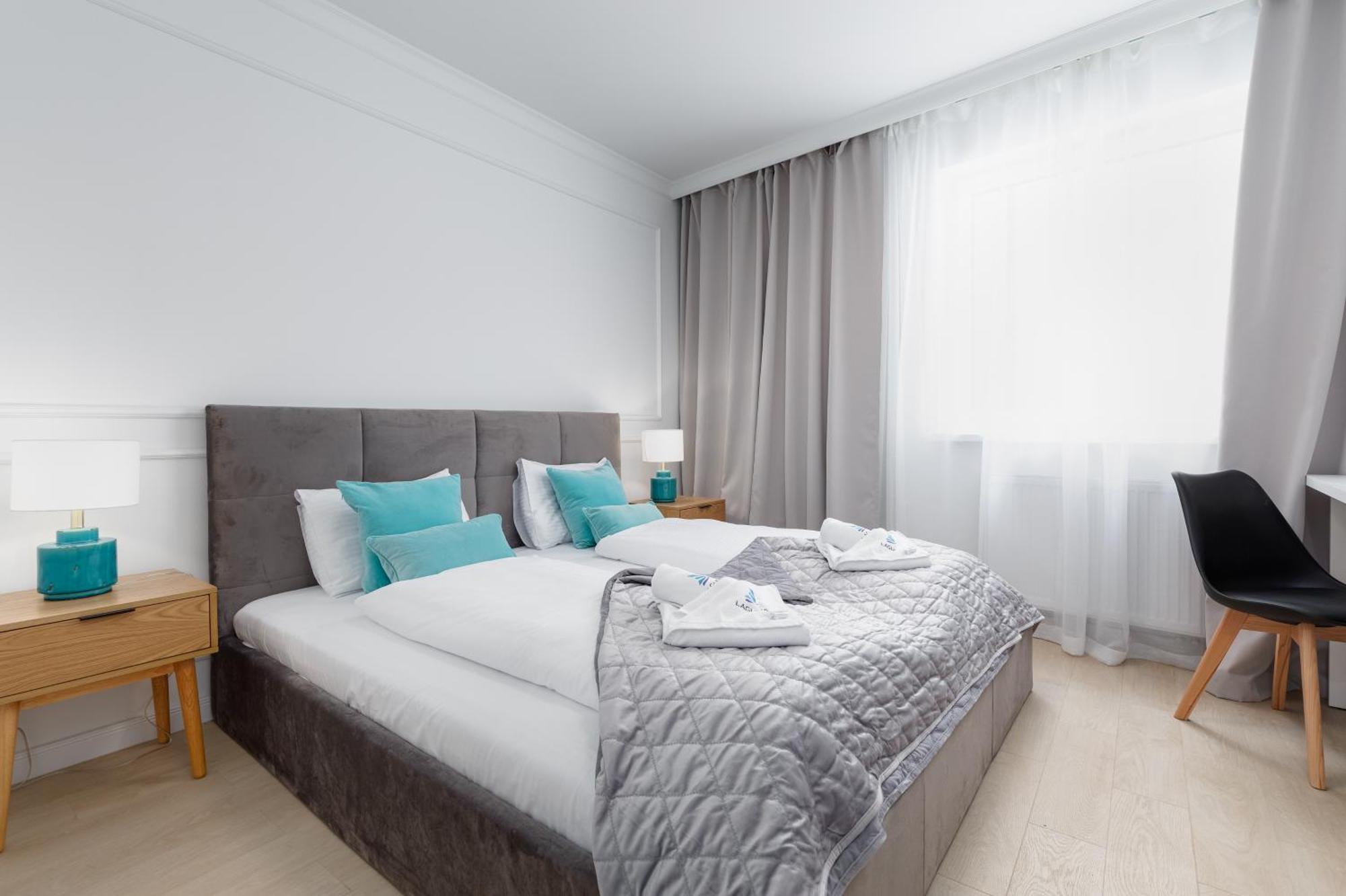 Plac Slowianski Apartments With Balcony Swinoujscie Center By Noclegi Renters Extérieur photo